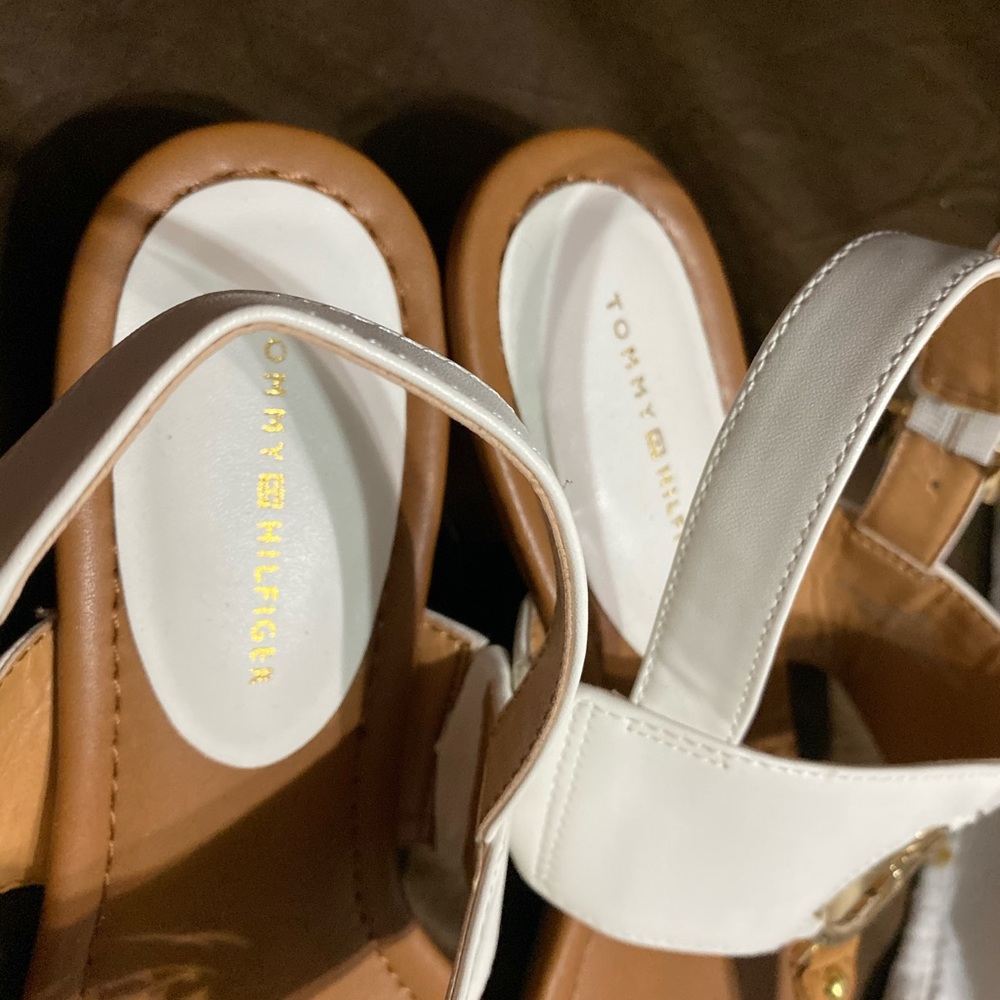 Sandal - Picture 2 of 4